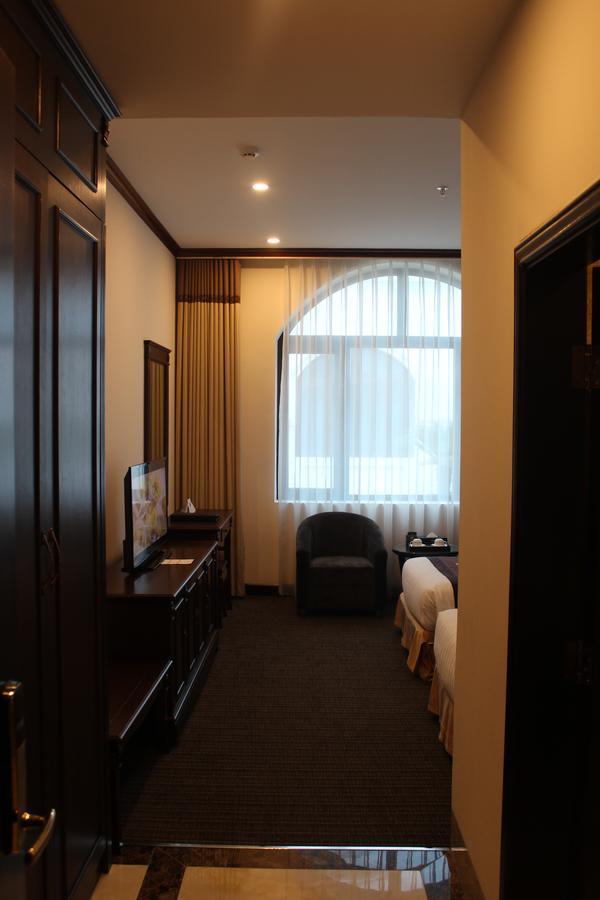 Hai Yen Luxury Hotel Cam Pha Екстериор снимка